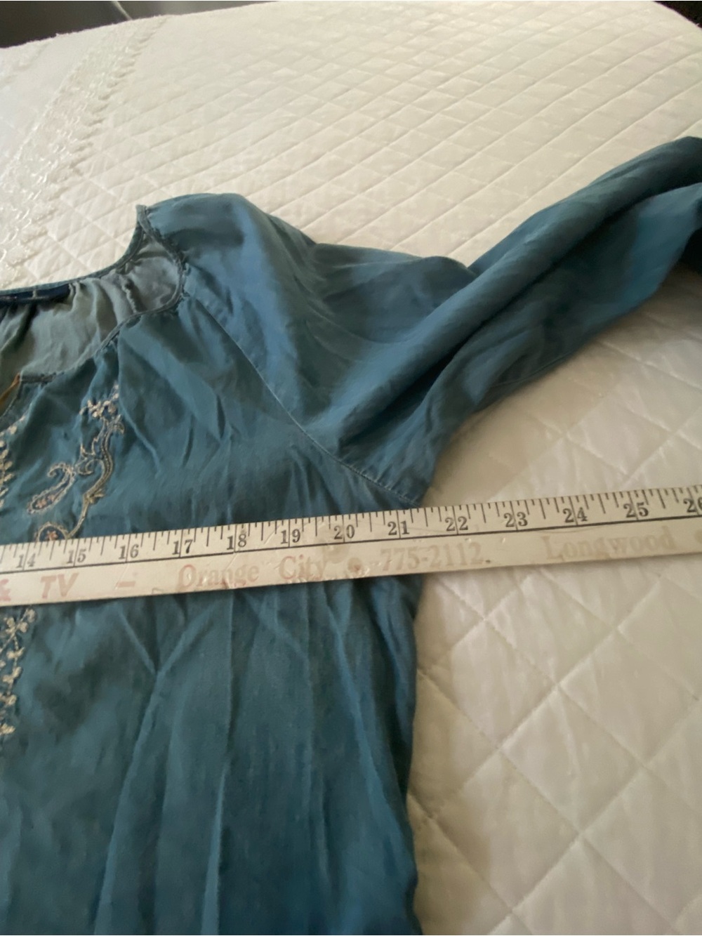 Vintage Sonoma Chambray Blue Embroidered Peasant Blouse Size Large - Picture 11 of 14